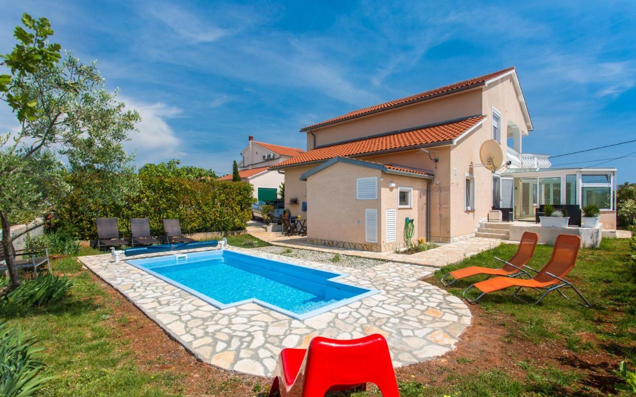 Holiday Home Nika Linardići Buitenkant foto